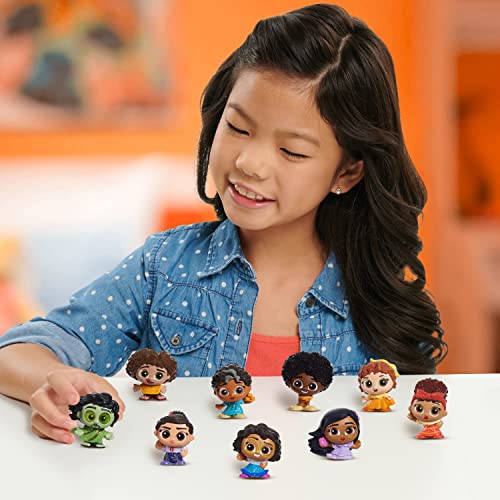 Just Play Disney Doorables Encanto Peek