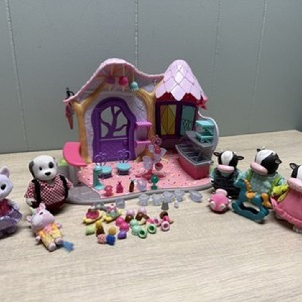 Lil Woodzeez Ice Cream Shop - Dollhouse Playset with Accessories - 20 pc set